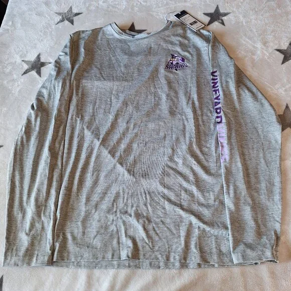 Vineyard Vines Performance Shirt Mens Small Sharks Tee Graphic Adult Baseball - Picture 1 of 11